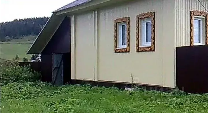 Дом в Пермский край, Кунгурский муниципальный округ, с. Бым ул. ... - Фото 1