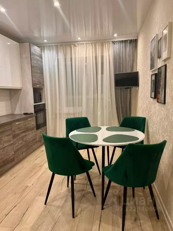 2-к кв. Вологодская область, Череповец Ленинградская ул., 8 (65.0 м) - Фото 2