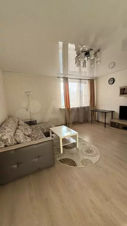 2-к. квартира, 55 м, 4/7 эт. - Фото 1