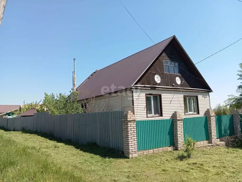 Дом в Башкортостан, Давлеканово ул. Заки Валиди (110 м) - Фото 0