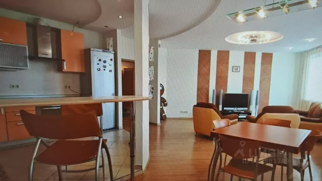 2-к кв. Новосибирская область, Новосибирск ул. Мичурина, 24 (90.0 м) - Фото 1
