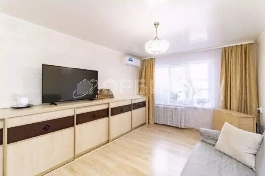 3-к кв. Тюменская область, Тюмень Одесская ул., 22а (59.0 м) - Фото 1