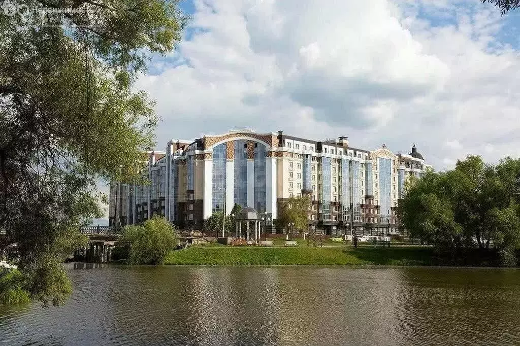 2-комнатная квартира: Белгород, Харьковская улица, 5 (67.3 м) - Фото 0
