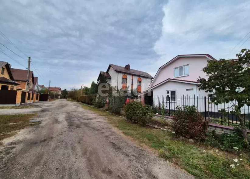 Дом в Воронежская область, Семилуки Йиглавская ул., 5 (185 м) - Фото 1