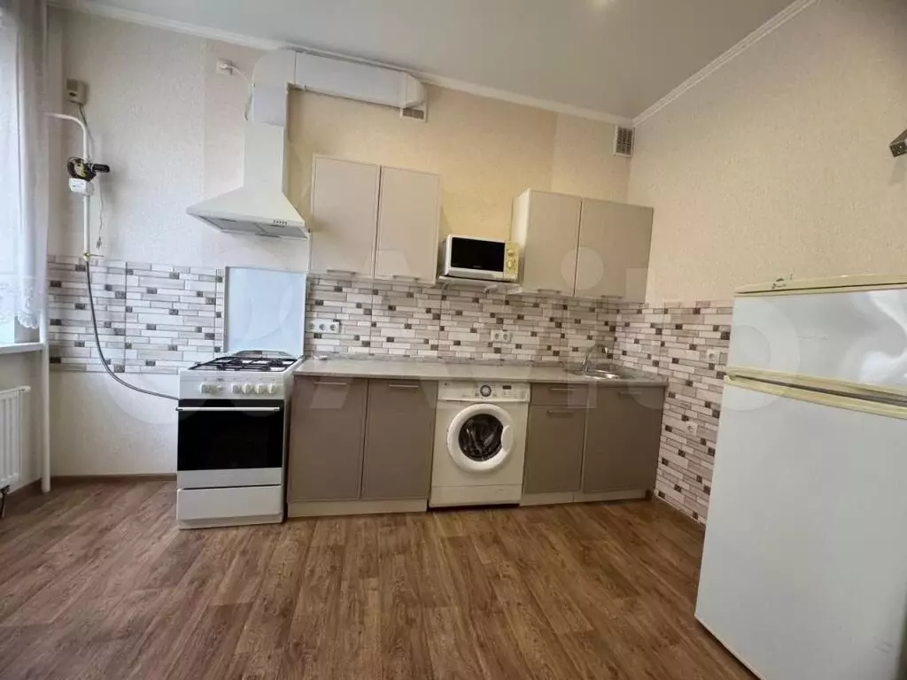 2-к. квартира, 64 м, 3/10 эт. - Фото 1