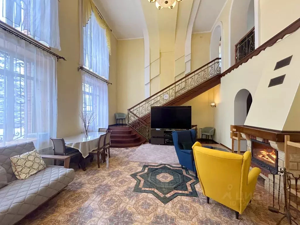 Коттедж в Красноярский край, Красноярск Горная ул., 1 (478 м) - Фото 1