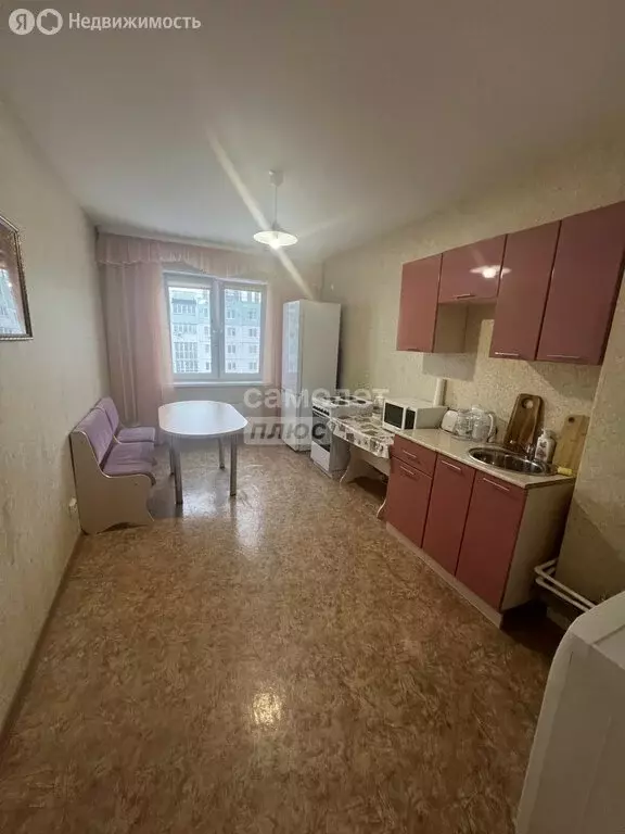 3-комнатная квартира: Омск, микрорайон СибНИИСХоз, 1-я Пригородная ... - Фото 1