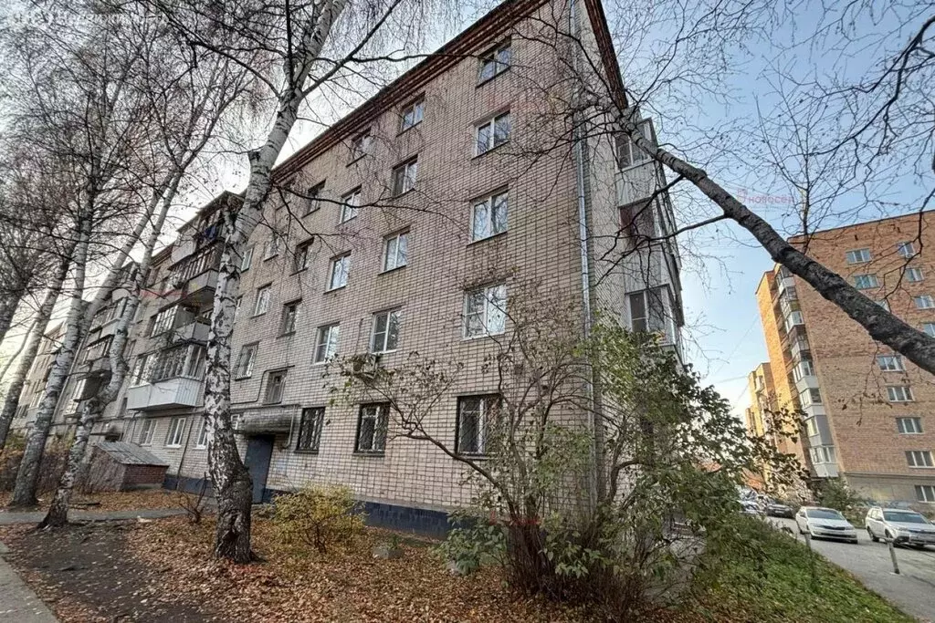 3-комнатная квартира: Екатеринбург, улица Мельникова, 52 (50 м) - Фото 2