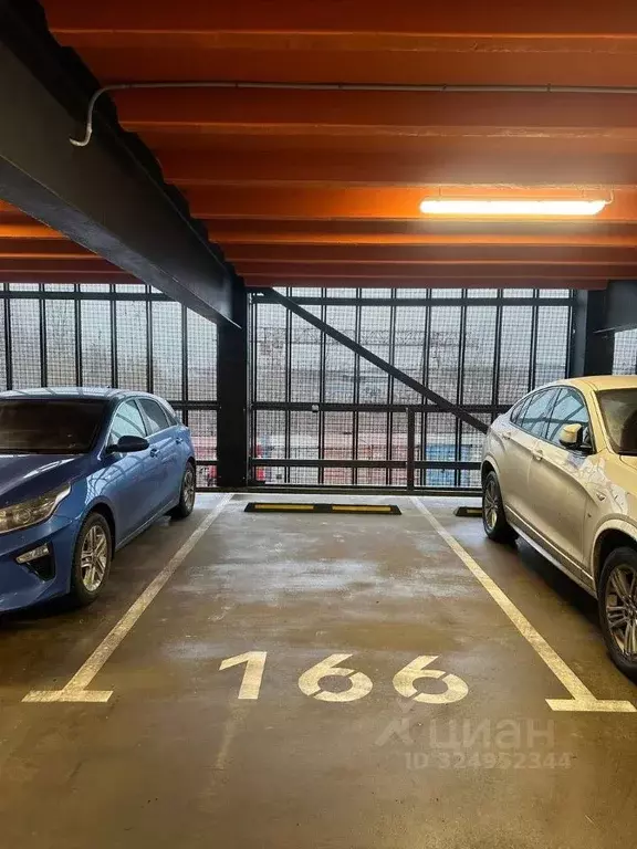 Гараж в Московская область, Одинцово ул. Рябиновая, 6 (14 м) - Фото 1