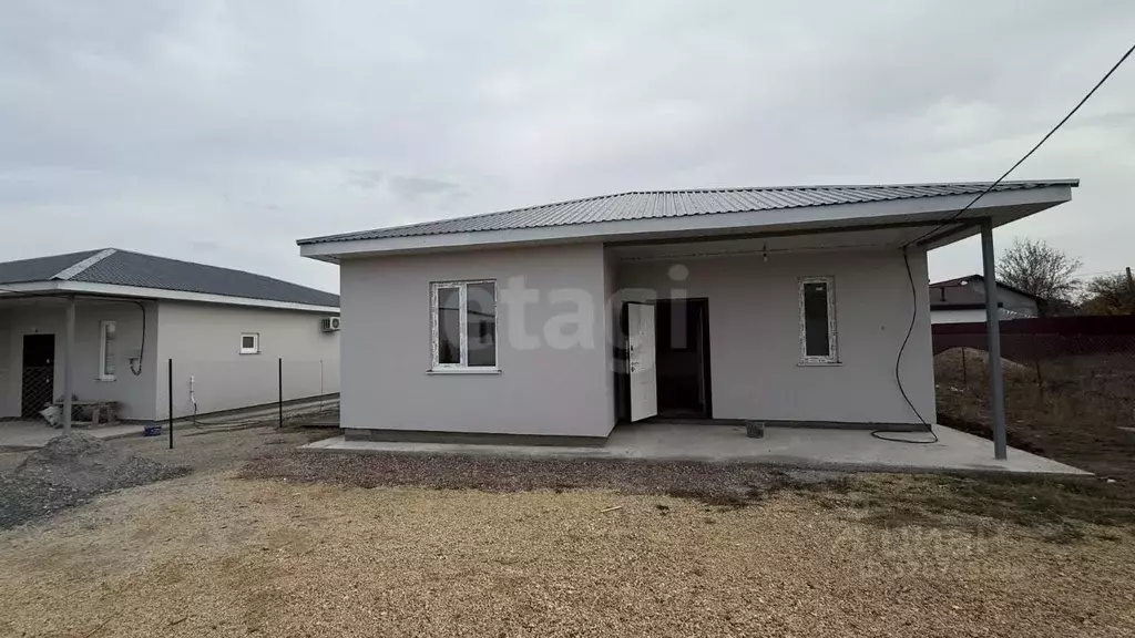 Дом в Крым, Симферопольский район, 3-й массив садовые участки  (100 м) - Фото 2