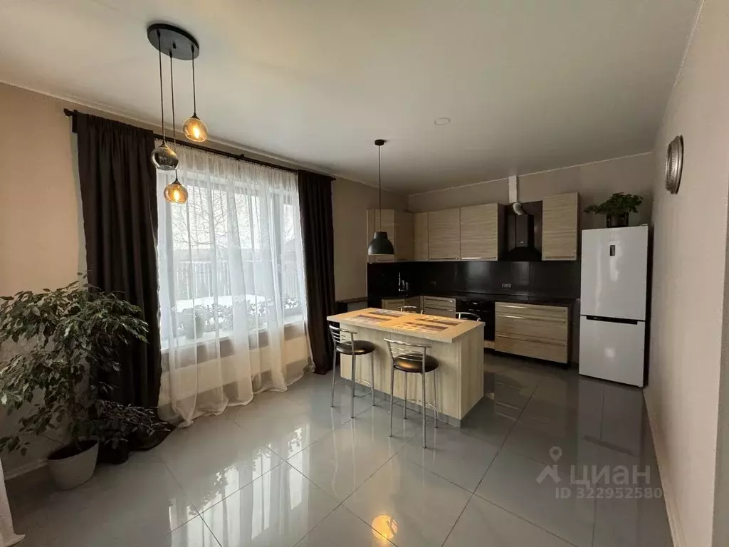 Коттедж в Московская область, Красногорск городской округ, пос. ... - Фото 1