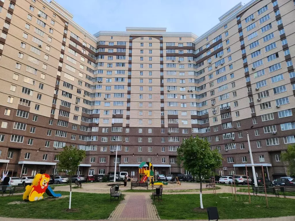 3-к кв. Курская область, Курск просп. Анатолия Дериглазова, 15 (107.8 ... - Фото 0