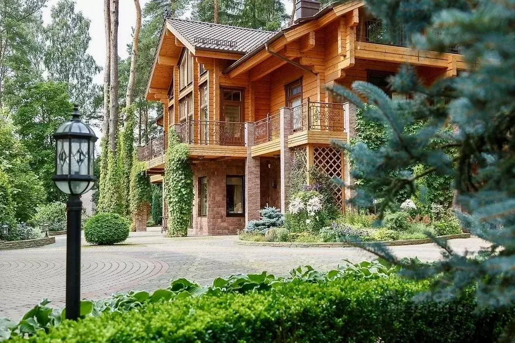 Дом в Краснодарский край, Сочи Золотой колос СНТ, 27 (320 м) - Фото 1