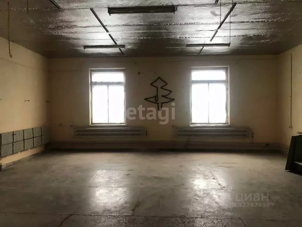 Торговая площадь в Крым, Советский пгт ул. Энергетиков, 8А (130 м) - Фото 1