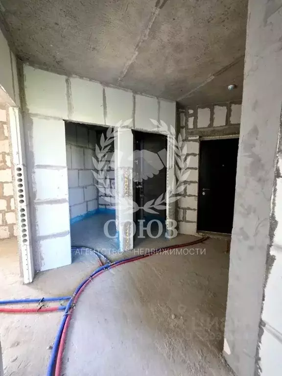 2-к кв. Калужская область, Калуга бул. Солнечный, 18 (60.2 м) - Фото 1