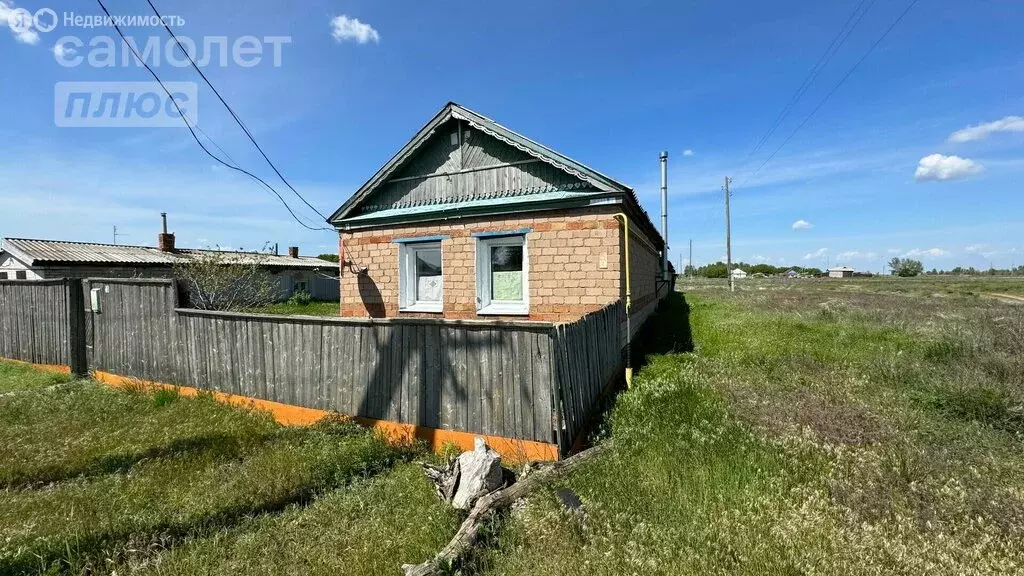 Дом в село Первомайское, улица Ленина (77 м) - Фото 1
