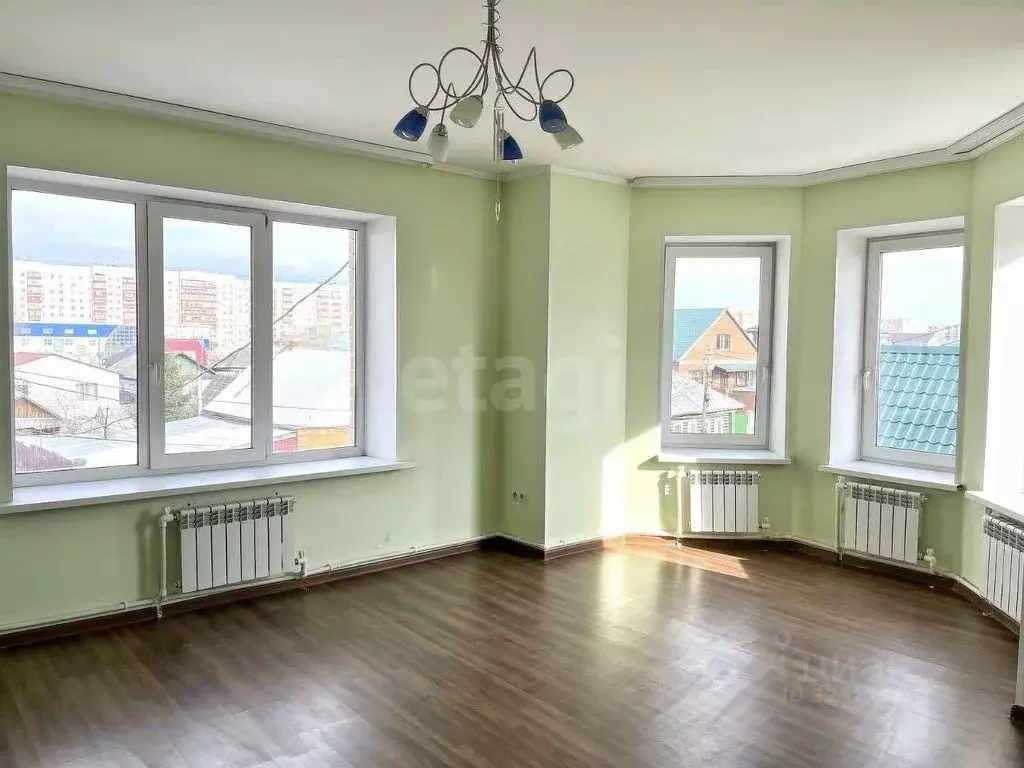 Дом в Тюменская область, Тюмень Пышминская ул. (251 м) - Фото 1