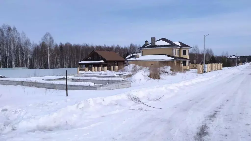 Участок в Свердловская область, Верхняя Пышма городской округ, пос. . - Фото 0