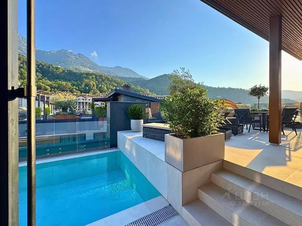 Дом в Краснодарский край, Сочи с. Эстосадок, ул. Березовая (250 м) - Фото 1