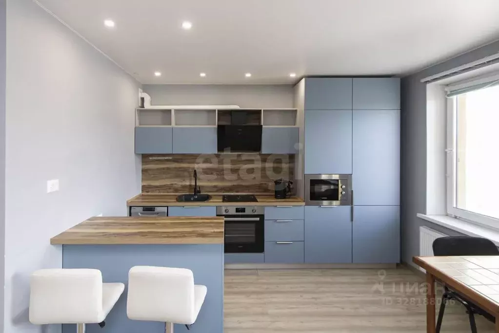 1-к кв. Тюменская область, Тюмень ул. Республики, 204к5 (53.7 м) - Фото 1