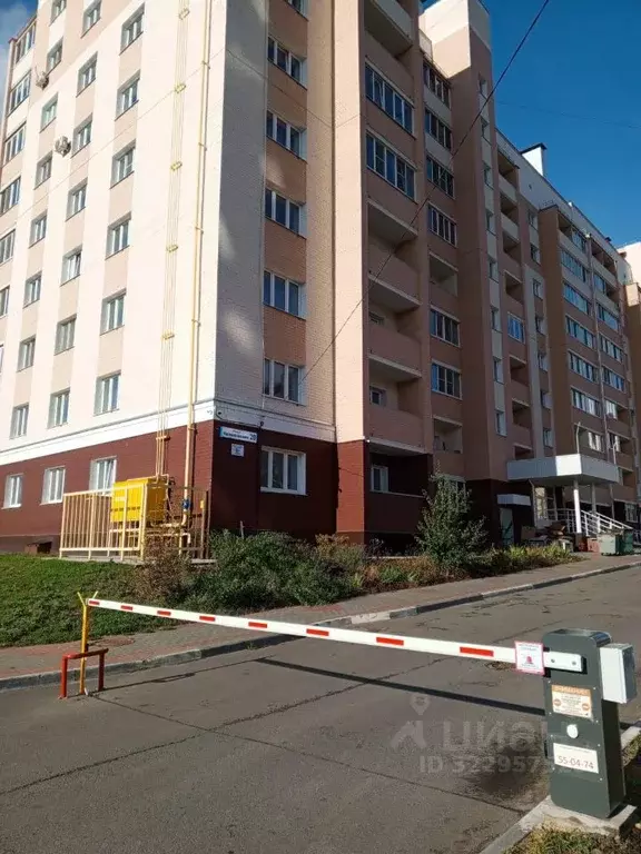 3-к кв. Орловская область, Орел ул. Родзевича-Белевича, 20 (80.7 м) - Фото 1