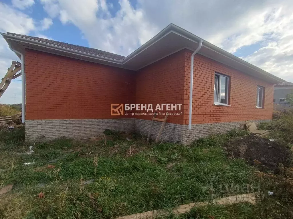 Дом в Белгородская область, Корочанский район, Мелиховское с/пос, с. ... - Фото 2