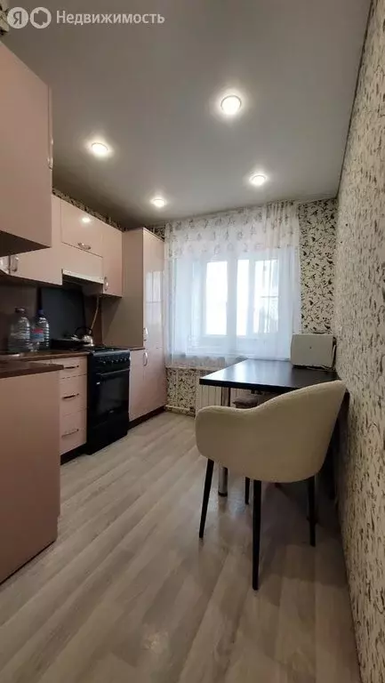 3-комнатная квартира: Петровский, Северная улица, 10 (58 м) - Фото 1