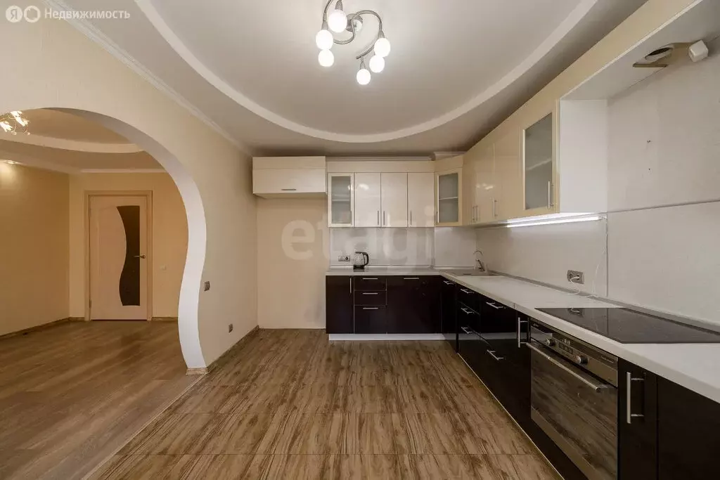 3-комнатная квартира: Тюмень, микрорайон Мыс, Судоремонтная улица, 28 ... - Фото 1