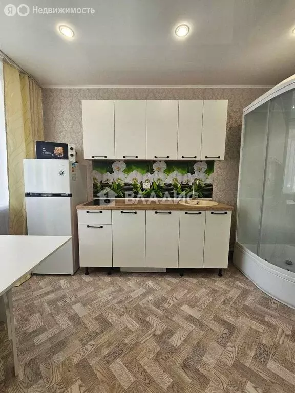 1к в 9-комнатной квартире (13.6 м) - Фото 2