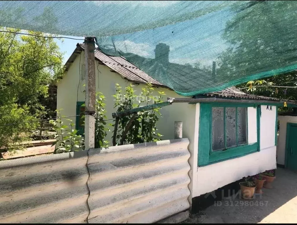 Дом в Крым, Кировское пгт ул. Первомайская (38 м) - Фото 0