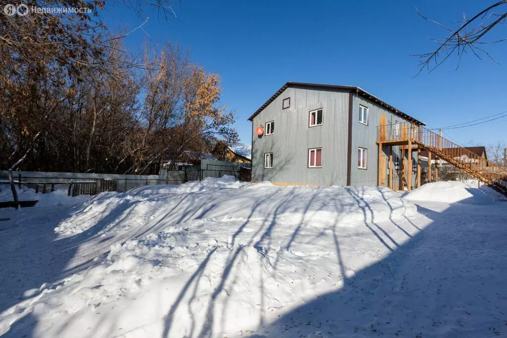 Дом в Оренбург, микрорайон Бёрды, улица Талалихина, 67 (254 м) - Фото 1