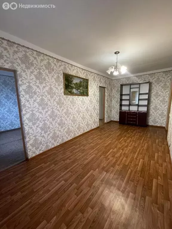 3-комнатная квартира: Чермен, улица Суворова, 5 (55 м) - Фото 1