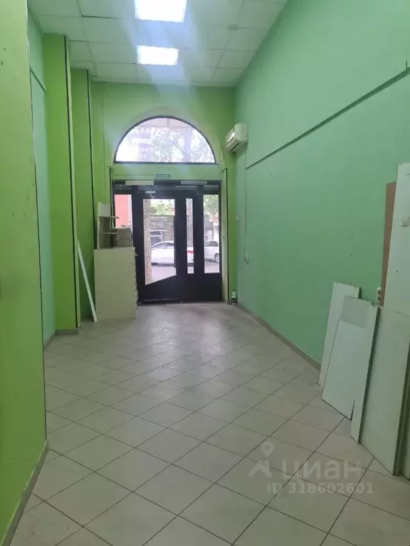 Помещение свободного назначения в Краснодарский край, Туапсе ул. Софьи ... - Фото 1