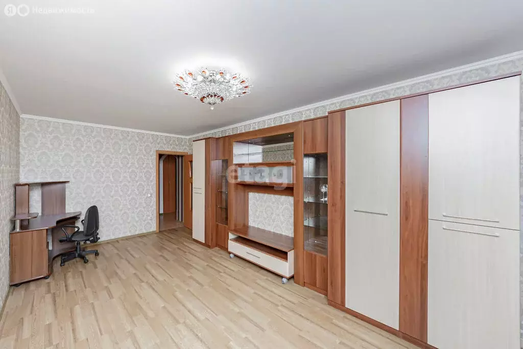 2-комнатная квартира: Тюмень, улица Пермякова, 74к1 (67 м) - Фото 1