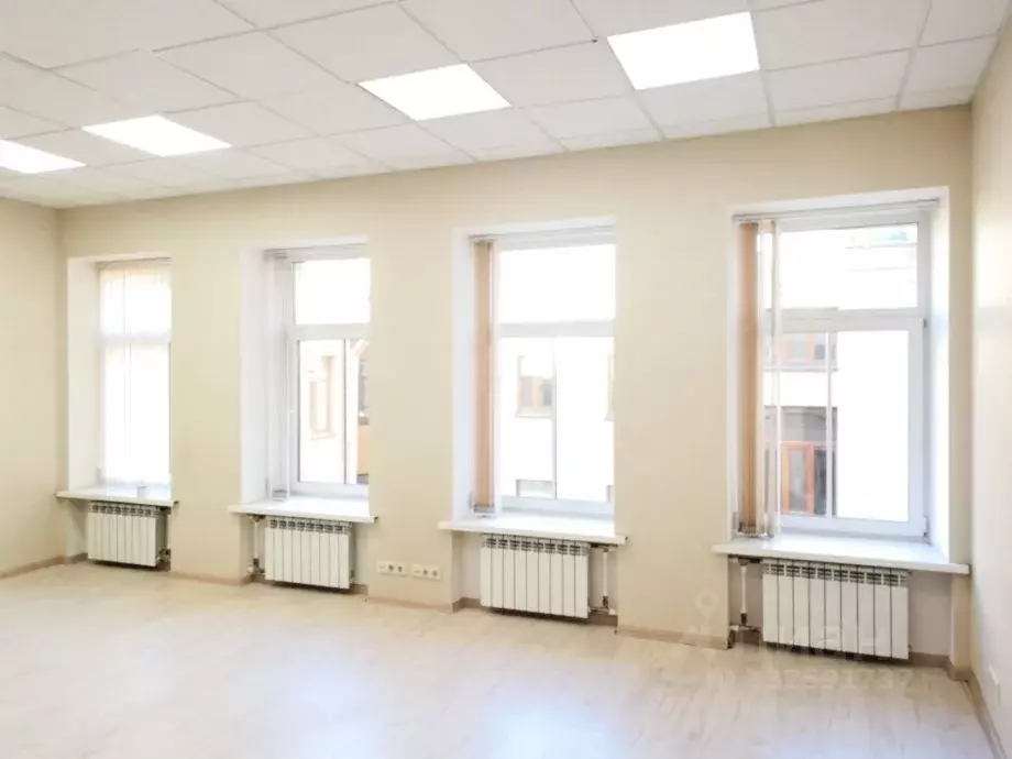 Офис в Санкт-Петербург Лахтинская ул., 4 (40 м) - Фото 1