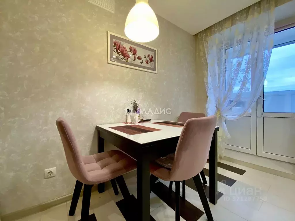 2-к кв. Смоленская область, Смоленск ул. Ломоносова, 10В (62.0 м) - Фото 1