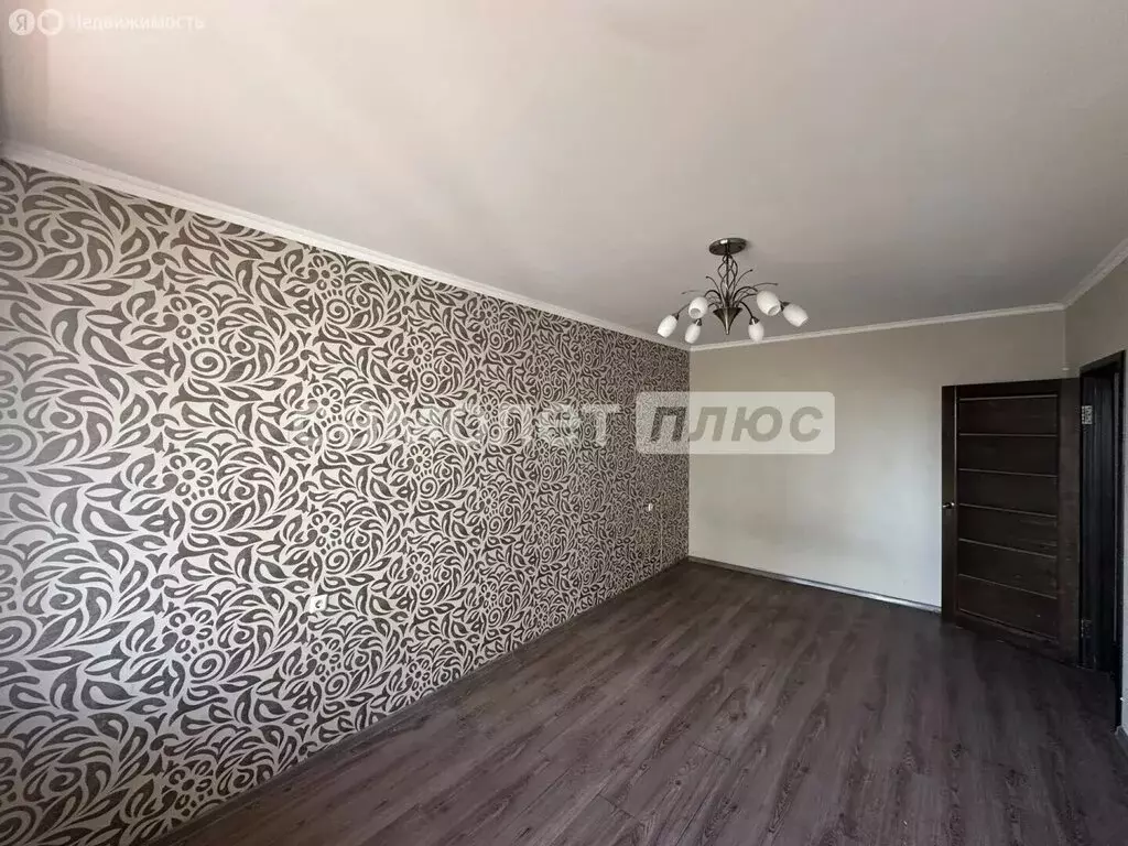 1-комнатная квартира: Белгород, улица Шаландина, 4к3 (33.5 м) - Фото 2