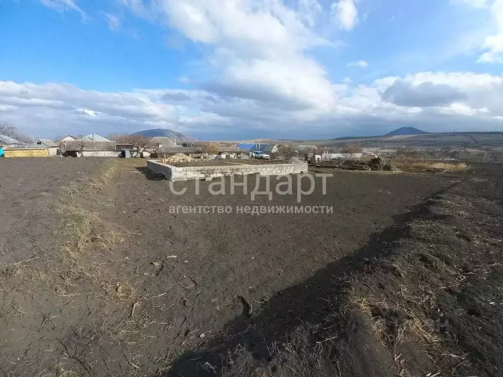 Участок в Ставропольский край, Предгорный муниципальный округ, с. Юца ... - Фото 0