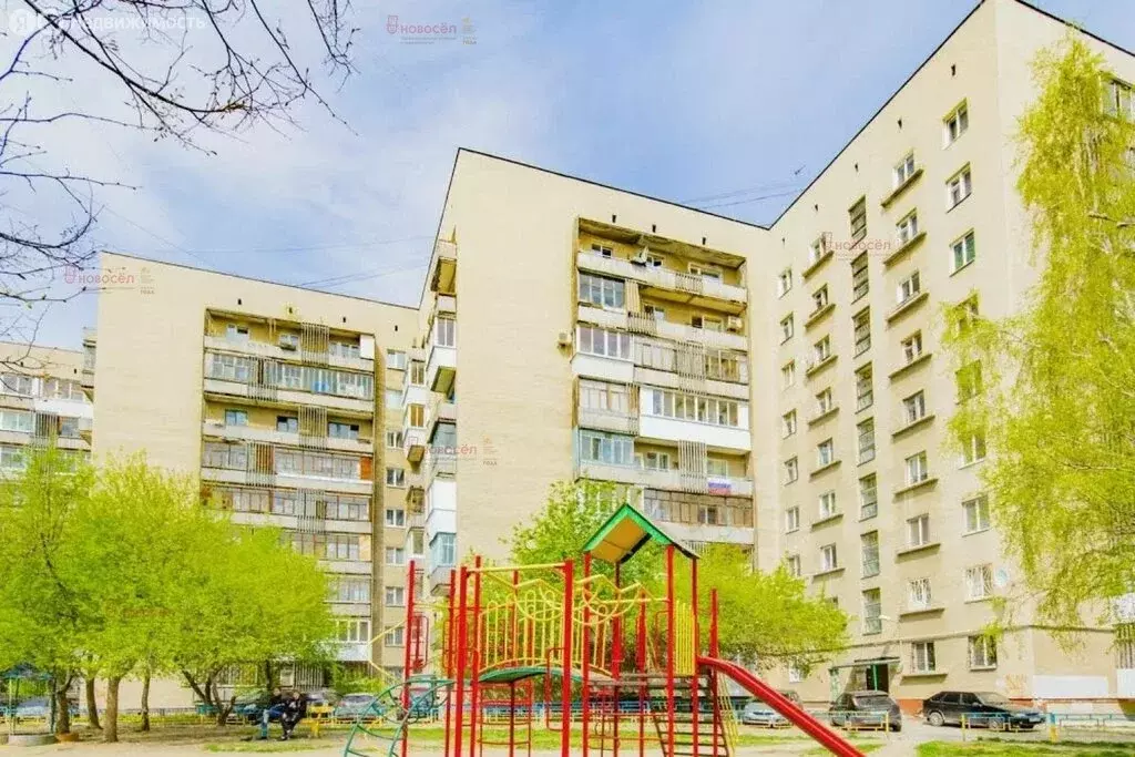 3-комнатная квартира: Екатеринбург, улица Колмогорова, 56 (52 м) - Фото 2