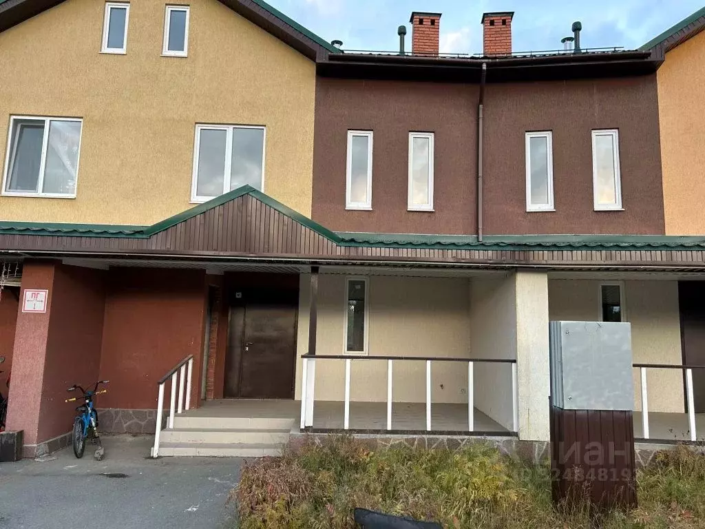 Таунхаус в Свердловская область, Сысертский муниципальный округ, с. ... - Фото 1