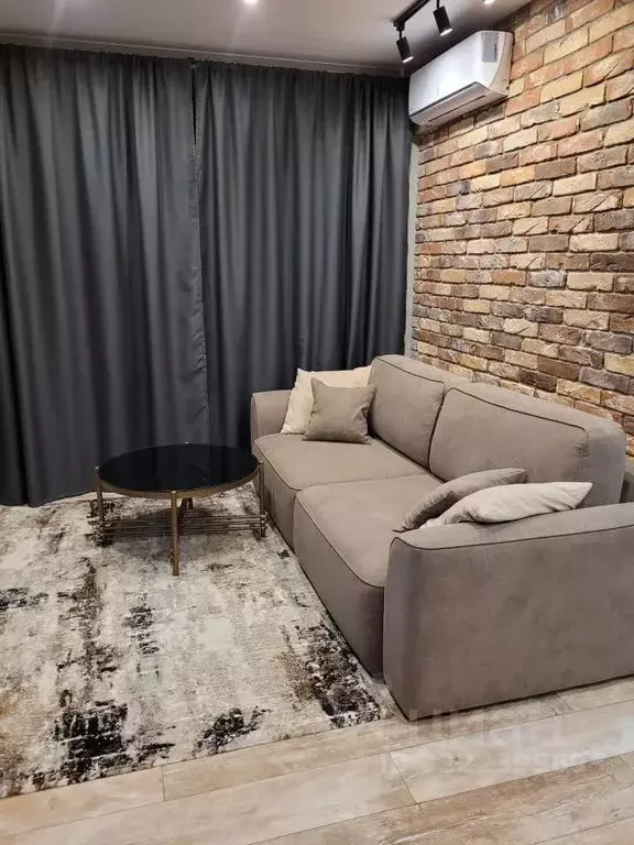 2-к кв. Астраханская область, Ахтубинск ул. Добролюбова, 6/1 (45.0 м) - Фото 1