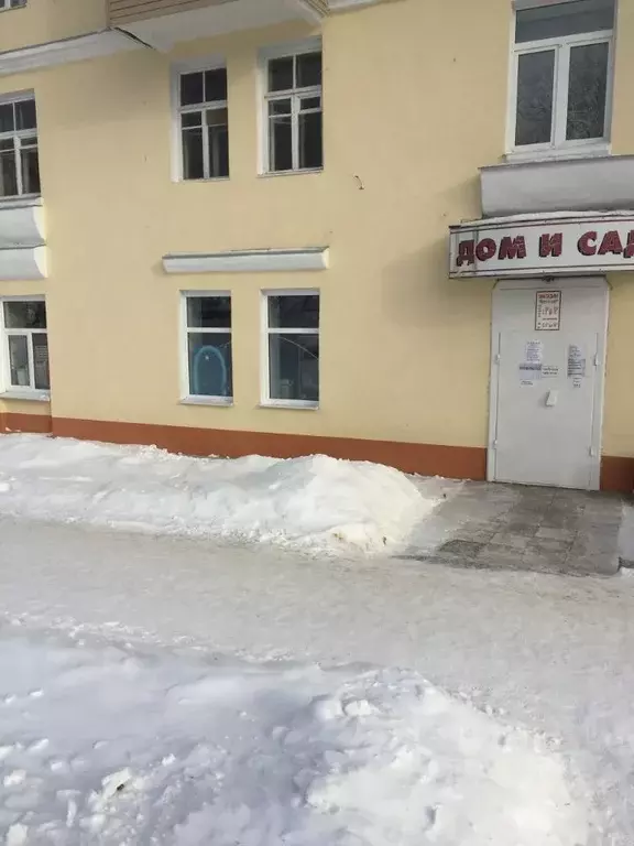 Помещение свободного назначения в Свердловская область, Кировград ул. ... - Фото 1