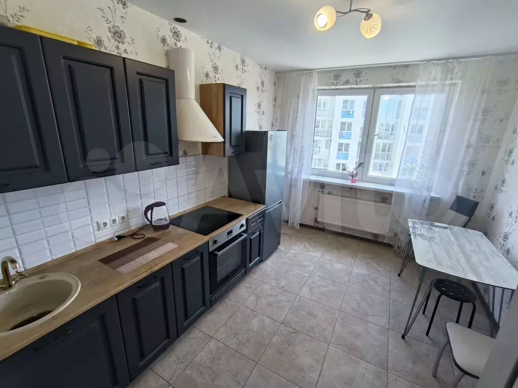 2-к. квартира, 55 м, 5/24 эт. - Фото 0