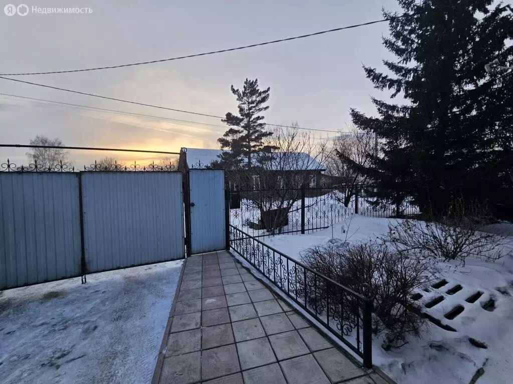 Дом в Ленинск-Кузнецкий, улица Пожарского, 25 (85.6 м) - Фото 1