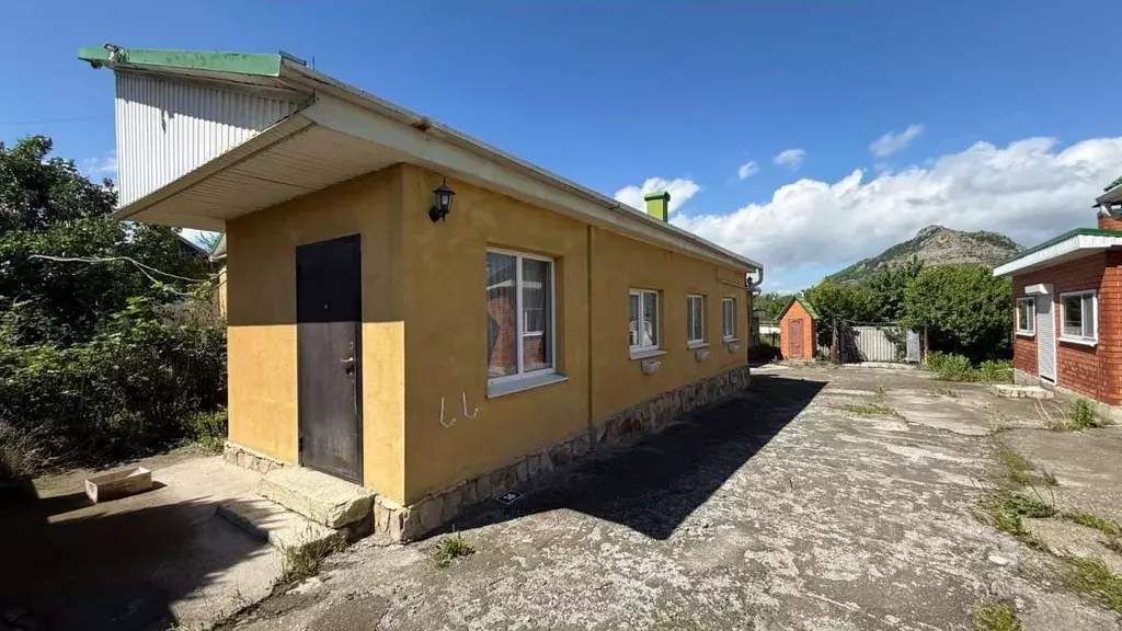 Дом в Ставропольский край, Предгорный муниципальный округ, с. Винсады ... - Фото 1