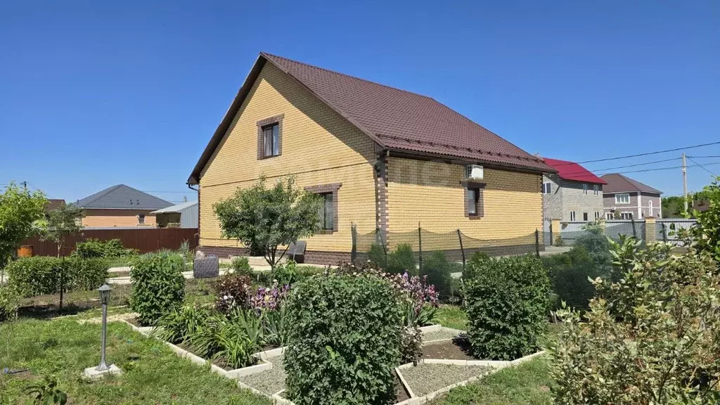 Дом в Оренбургская область, Оренбургский район, с. Южный урал Школьная ... - Фото 1