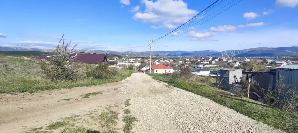 Участок в Крым, Симферопольский район, с. Доброе ул. Имени Х. ... - Фото 1