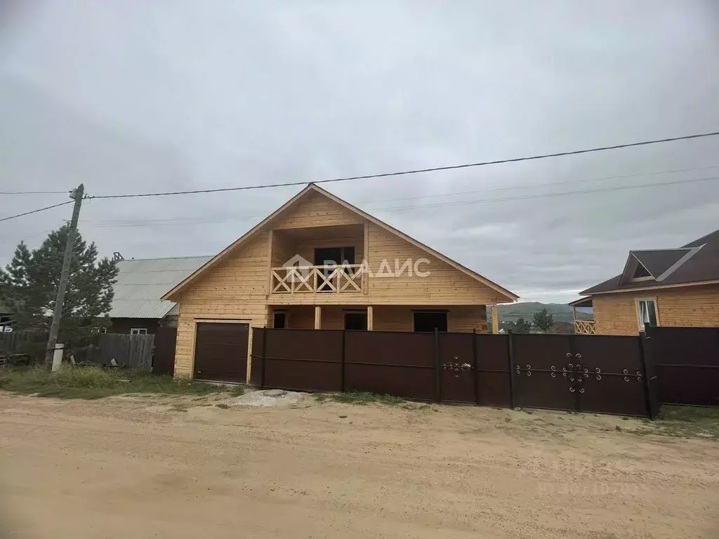 Дом в Бурятия, Тарбагатайский район, Саянтуйское муниципальное ... - Фото 1