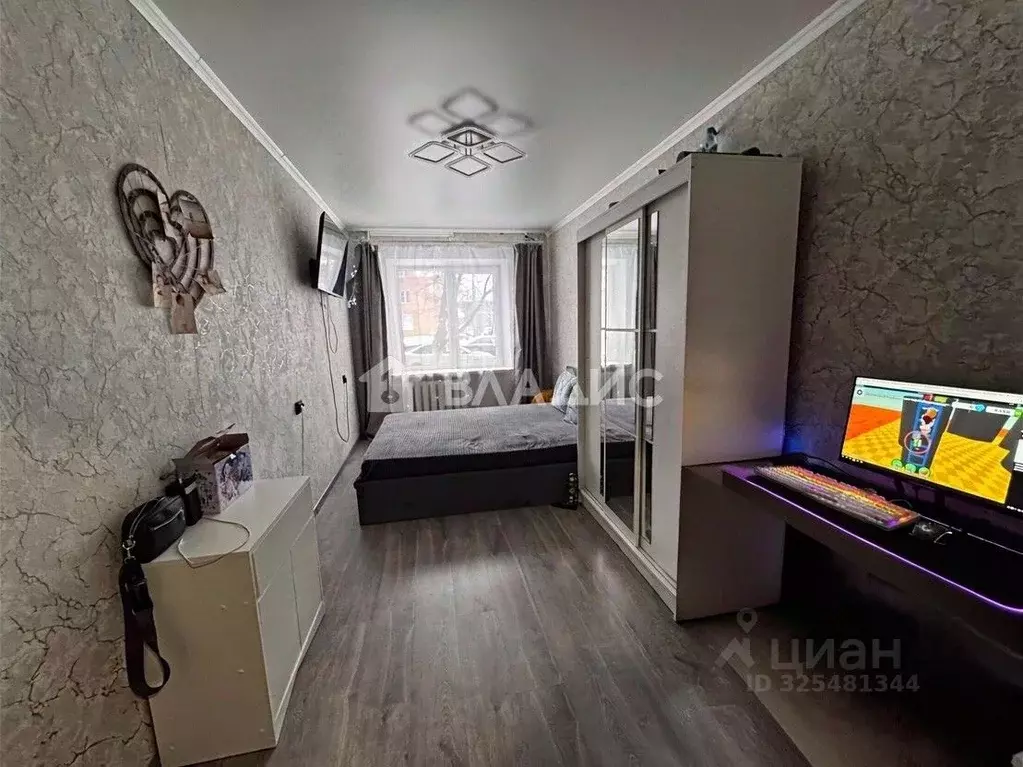 4-к кв. Белгородская область, Белгород ул. Щорса, 46 (75.7 м) - Фото 1