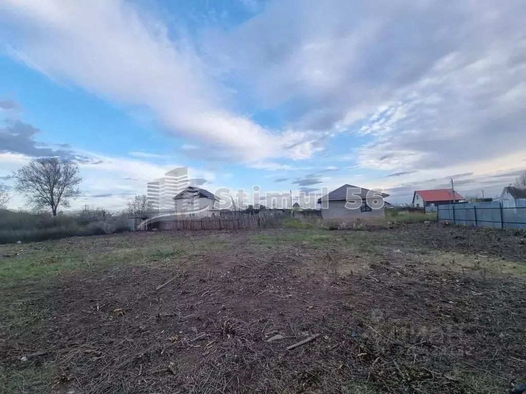 Участок в Оренбургская область, Оренбургский район, Ивановский ... - Фото 1